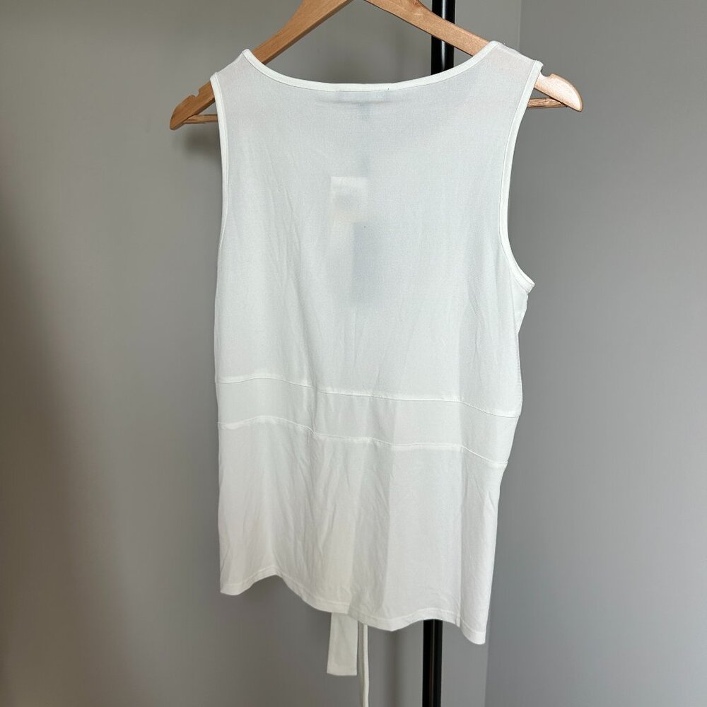 White Women's Top / Cable & Gauge